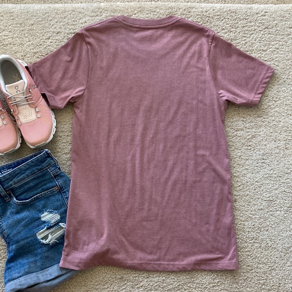 ‘Never Walk Alone’ Short Sleeve Graphic Tee - Picture 5 of 5